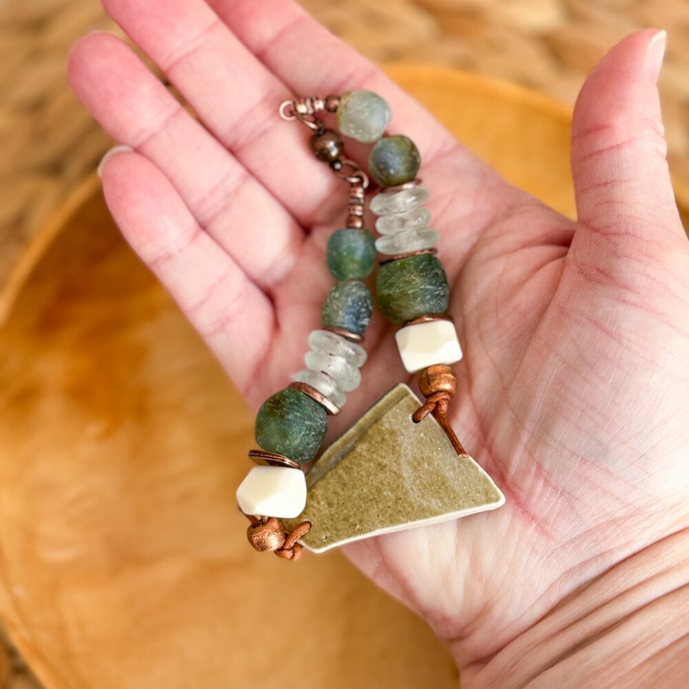Handmade repurposed boho chunky bracelet - Picture 5 of 9